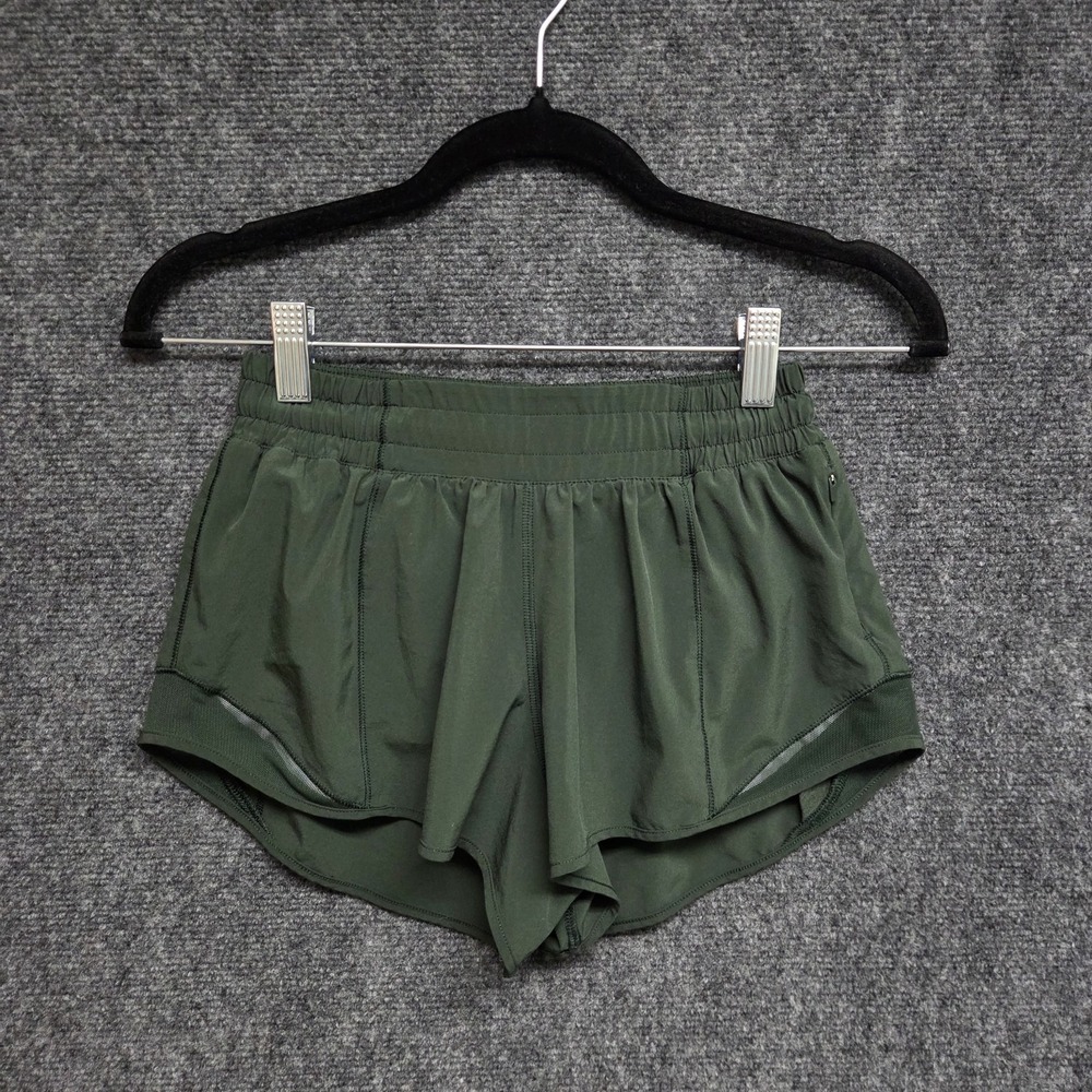 Lululemon Shorts Womens 4 Hotty Hot Low Rise Lined Green 2.5" Low Rise Short